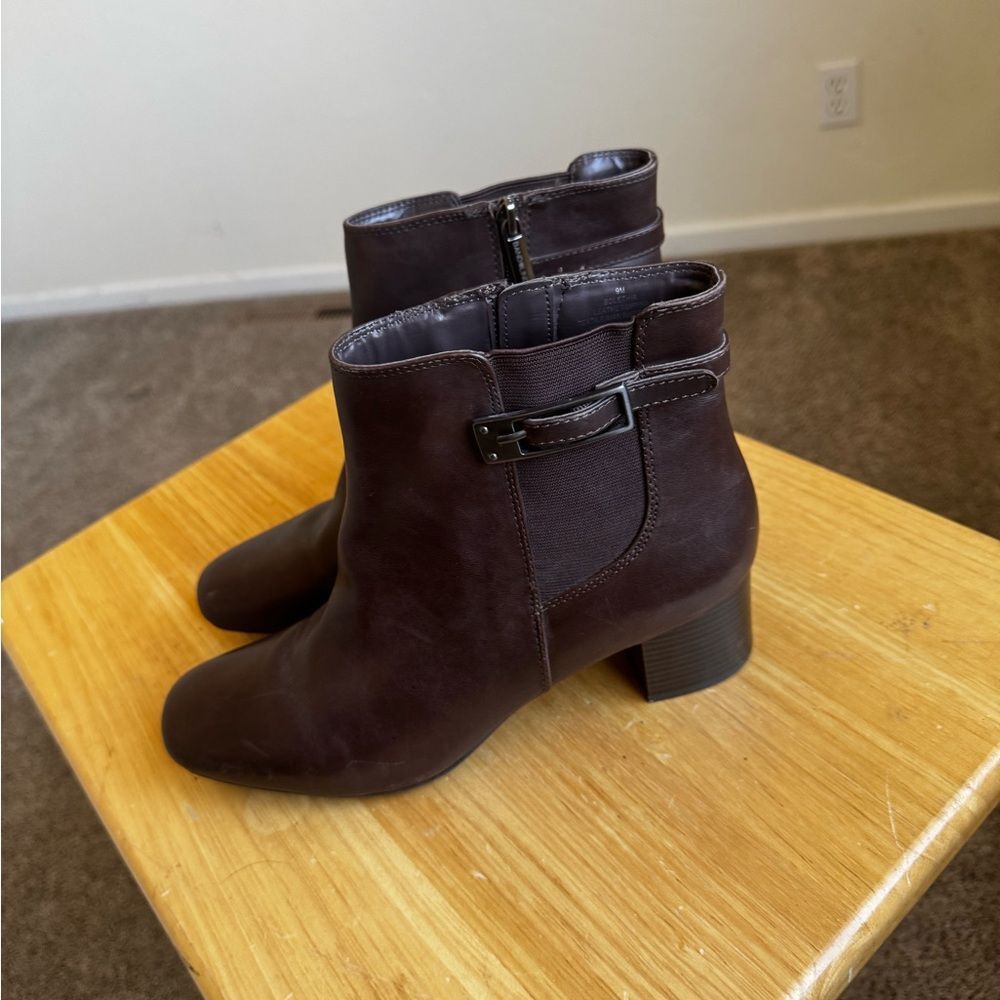 Y2K Vintage Bandolino Brown Ankle Boots Square Toe Size 9